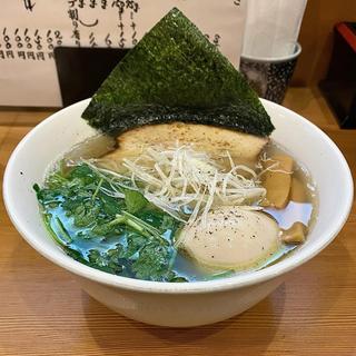 塩そば 三つ葉増し 半熟味付け玉子(らーめん工房 麺作)