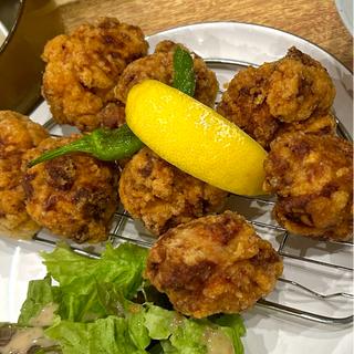 唐揚げ定食(餃子と唐揚げ 犀のツノ)