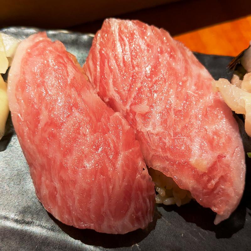 本マグロ 大とろ 一貫(寿司の惑星 SUSHI PLANET)