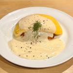 チーズソースオムライス