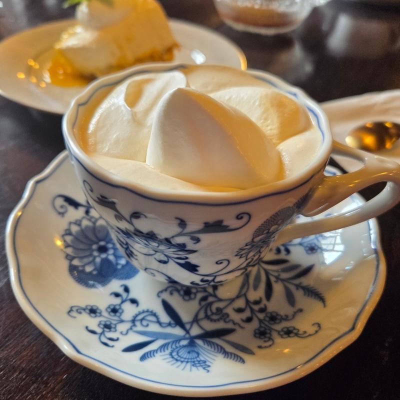 ウインナーコーヒー(喫茶キャプテン)