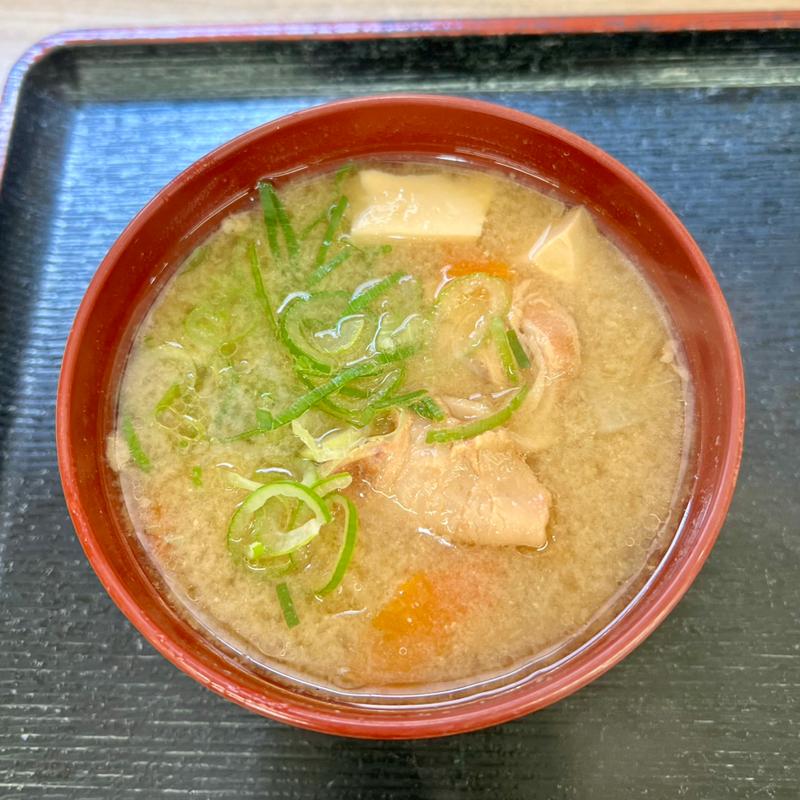 ハーフとん汁(大衆食堂 半田屋 西線南七条店)