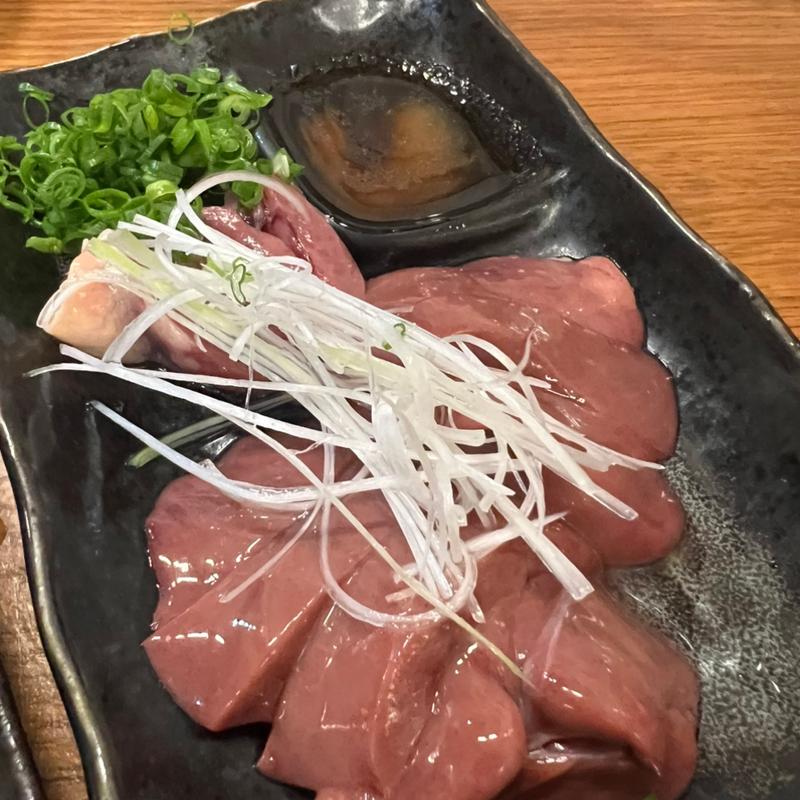 肝刺し(あみ焼き 鶏料理 のぼやん 松阪駅前本店)