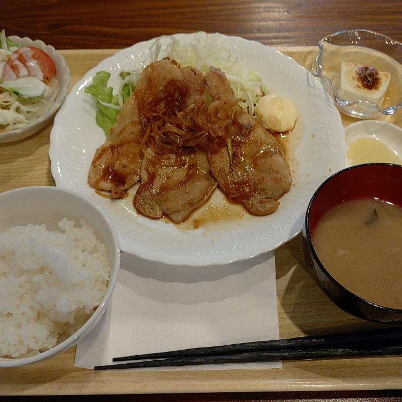 生姜焼き定食(ごはん時々酒｜まごえむ)