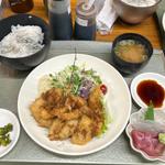 地魚フライ・刺身定食(地魚食堂てるてる)