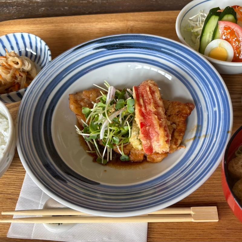 ポークジンジャー揚げ野菜の定食(ミセスワイ)