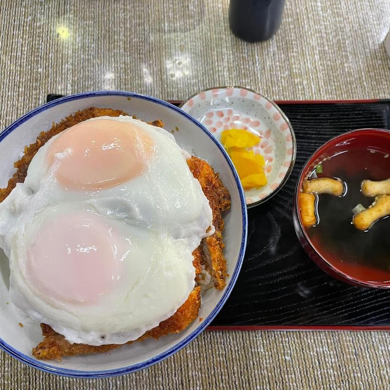岡田かつ丼 汁付(おかき屋辰心 中村店 )