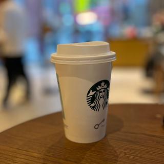 スターバックスラテ(スターバックス コーヒー 京王新宿三丁目ビル店)