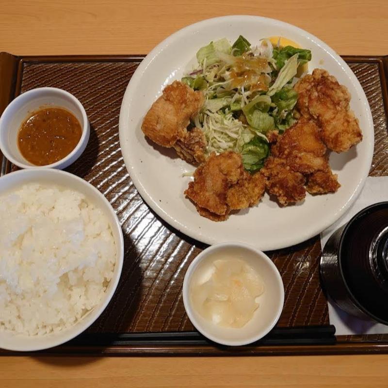唐揚げ定食(Caféレストラン ガスト 甲府朝日店)
