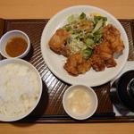 唐揚げ定食(Caféレストラン ガスト 甲府朝日店)
