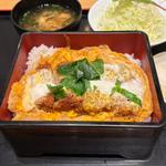 黒豚かつ重（ヒレ）