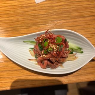 低温調理極みユッケ