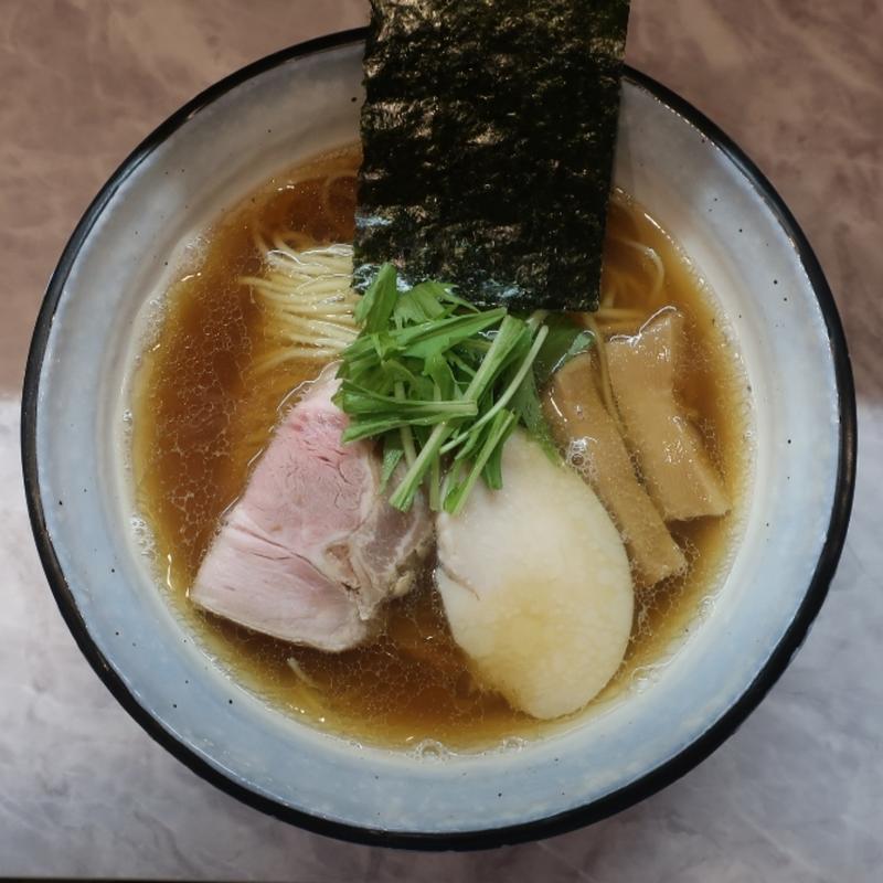 白醤油らーめん(麺響万蕾)