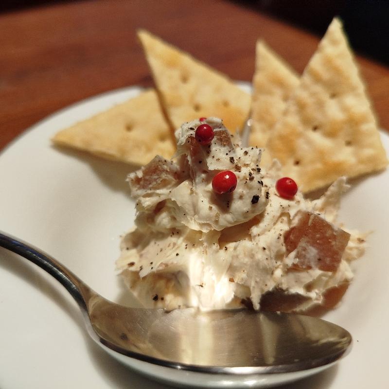 奈良漬けクリームチーズ(越谷ミート酒場ビンゴ)