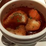 ランチセットのオニオンスープ(ビストロ石川亭 東京駅グランスタ八重北店)
