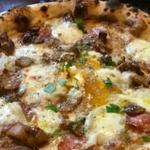 世界選手権 6位  ポルチーニ茸と半熟卵pizza