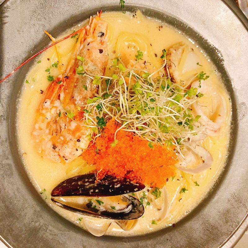 海の幸の鰹出汁クリームパスタ(パスタレストラン UMAMI Hiroshima)