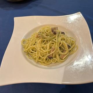 6種キノコ入り大葉のジェノベーゼソース