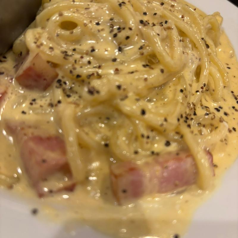 濃厚カルボナーラ(五感 池袋西口店)