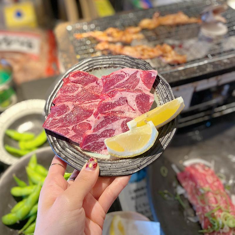 カルビ(大衆炭火酒場くろいわ)