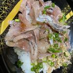 アジたっぷり海鮮丼