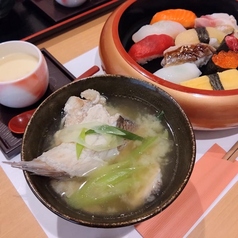 あら汁(蛇の目寿司)