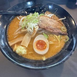 豚骨味噌ラーメン(ラーメン&つけ麺 白虎（御殿場本店）)