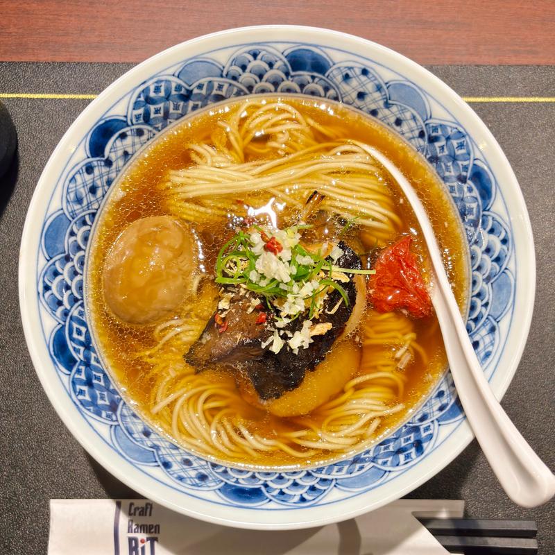 【匠】コンソメらーめん味玉入(Craft Ramen BiT)