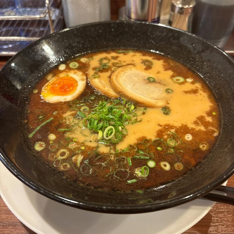 黒九州ラーメン(まるはちラーメン)