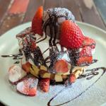 いちごチョコパンケーキ