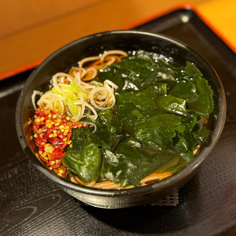 わかめそば(よもだそば　新宿西口店)