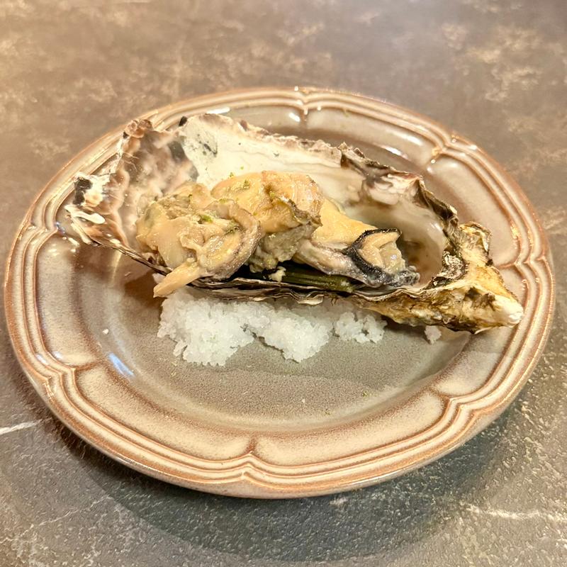 牡蠣の昆布〆(新宿オイスターバーワーフ)