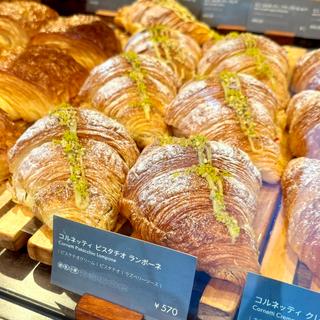 コルネッティ ピスタチオランポーネ(プリンチ 代官山T-SITE)