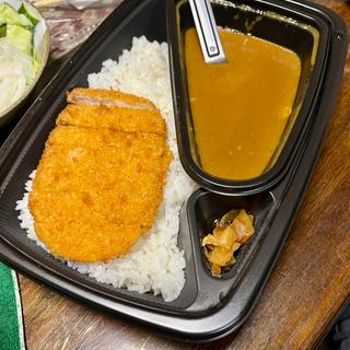 ロースカツカレー弁当