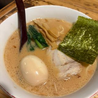 黒ラーメン　しょうゆ