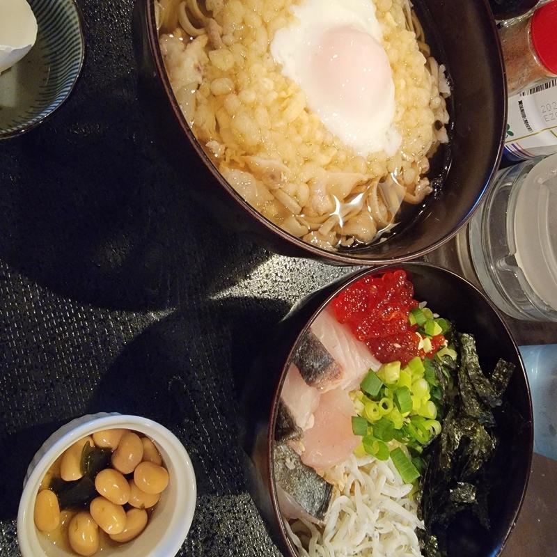 肉そば＋海鮮丼(虎徹)