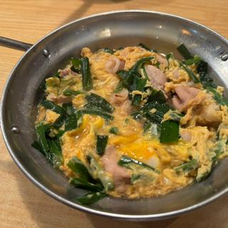 肉ニラ卵とじ