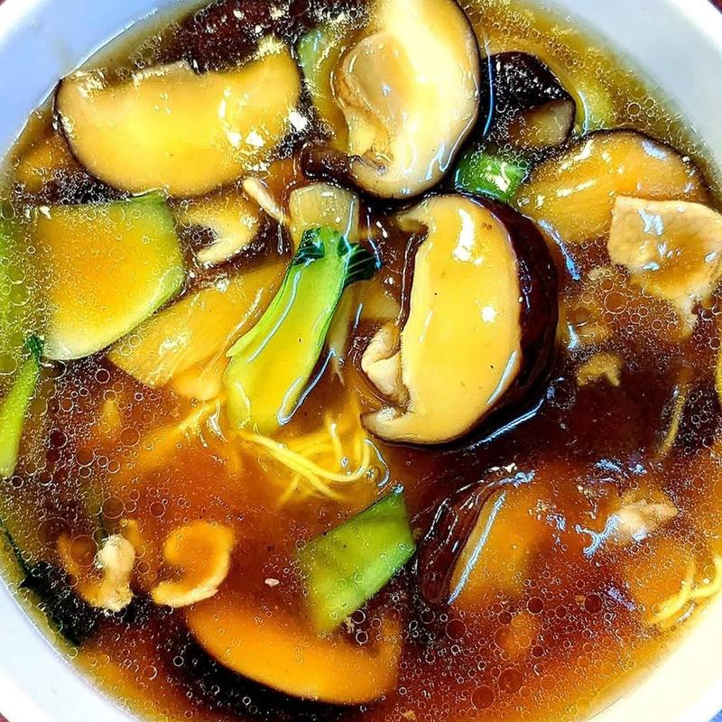 椎茸そば 味濃いめ(華吉)