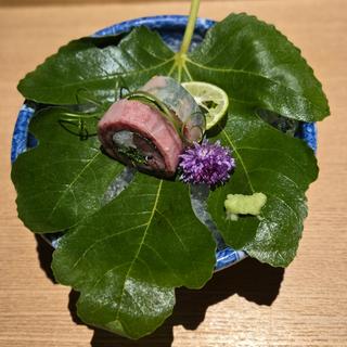 肉寿司2貫(㐂舌 韻)