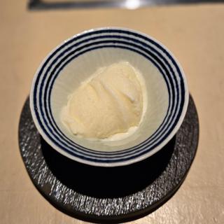パイナップルとヨーグルトのジェラート