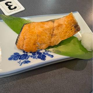 サクラマスの塩焼き(てんてんてまり )