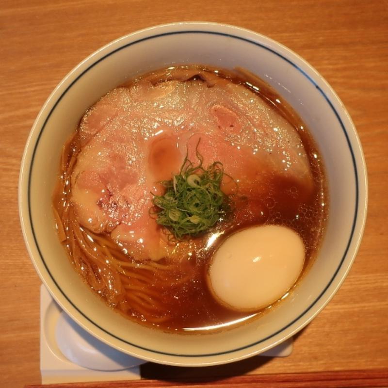 醤油らぁ麺(味玉トッピング)(penguin)