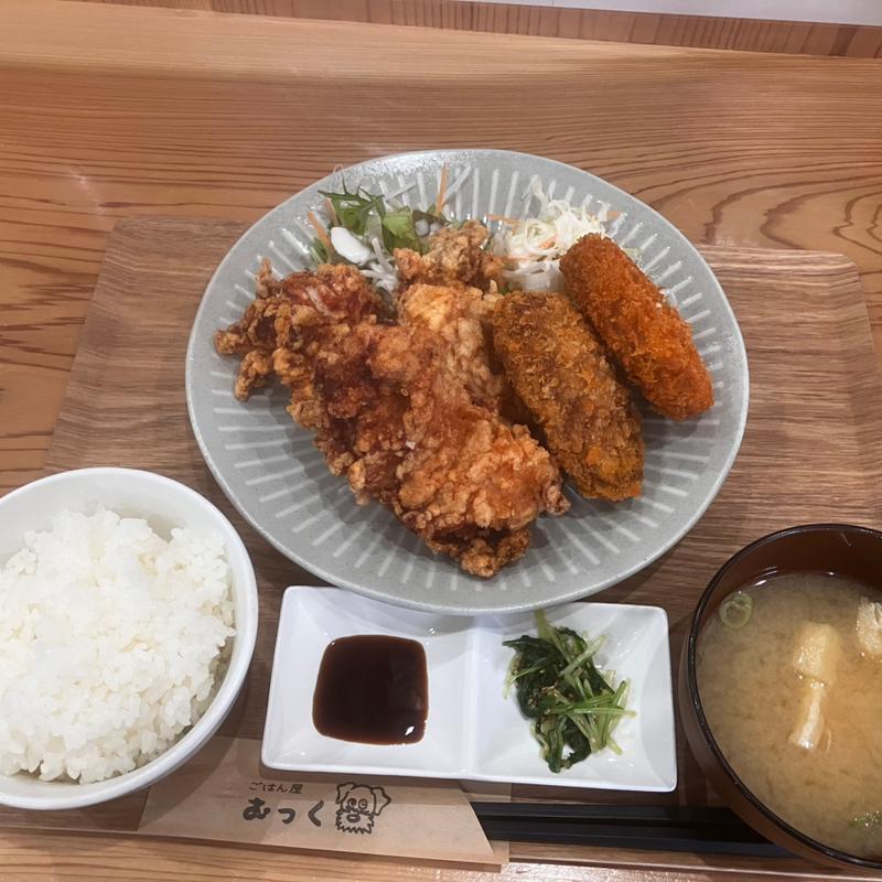 ミックスフライ定食(ごはん屋むっく)