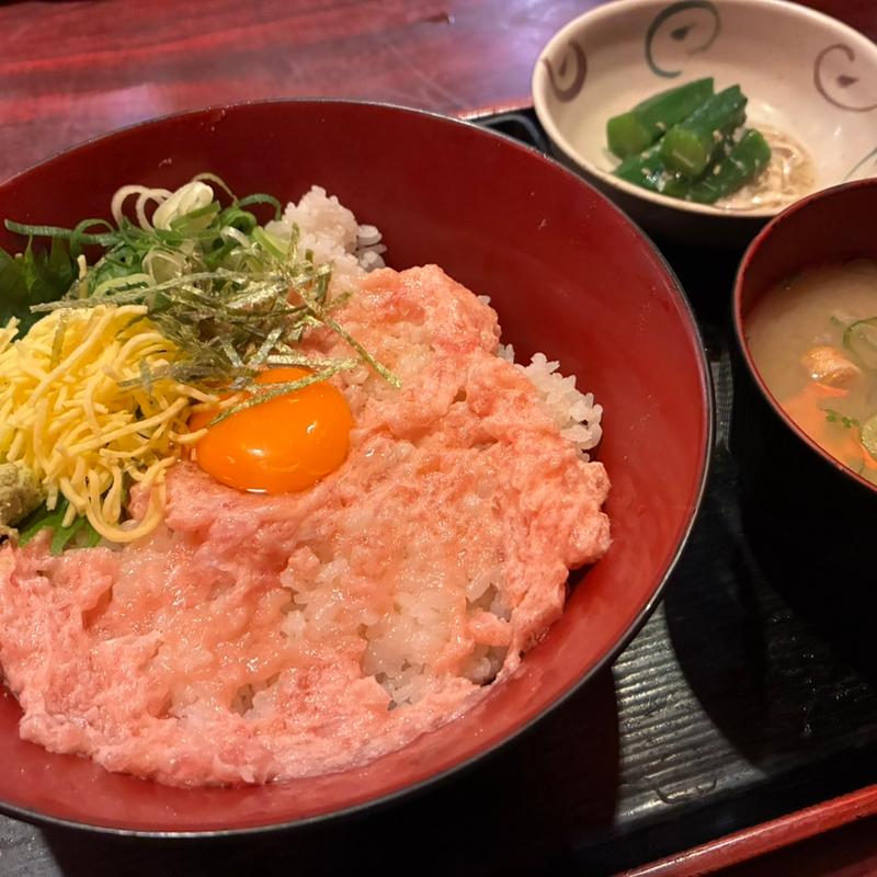 ねぎトロ丼(まどもあぜる )