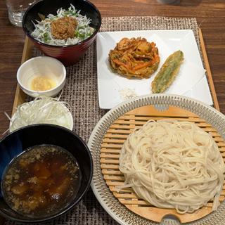 豚なんこつの葱つけ麺と野菜かき揚げ