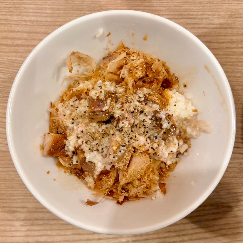 背脂丼(コッテリの塩らー麺専門店MANNISH)