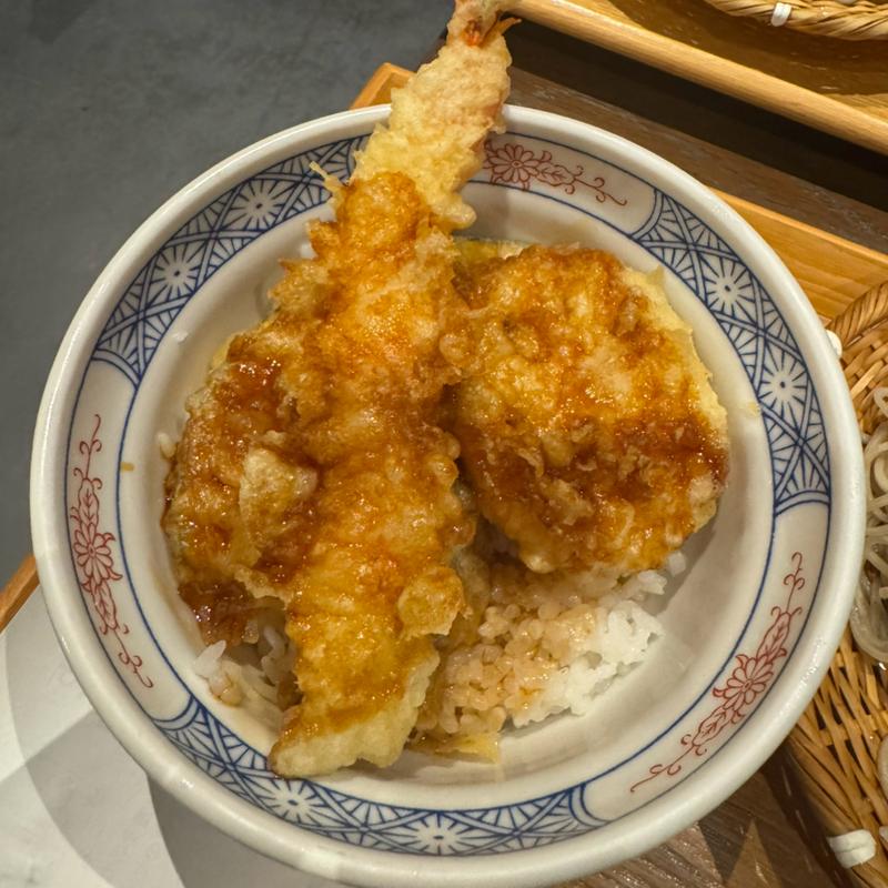 海老天丼と自家製二八そば(石臼挽きそば 石楽 豊洲店)