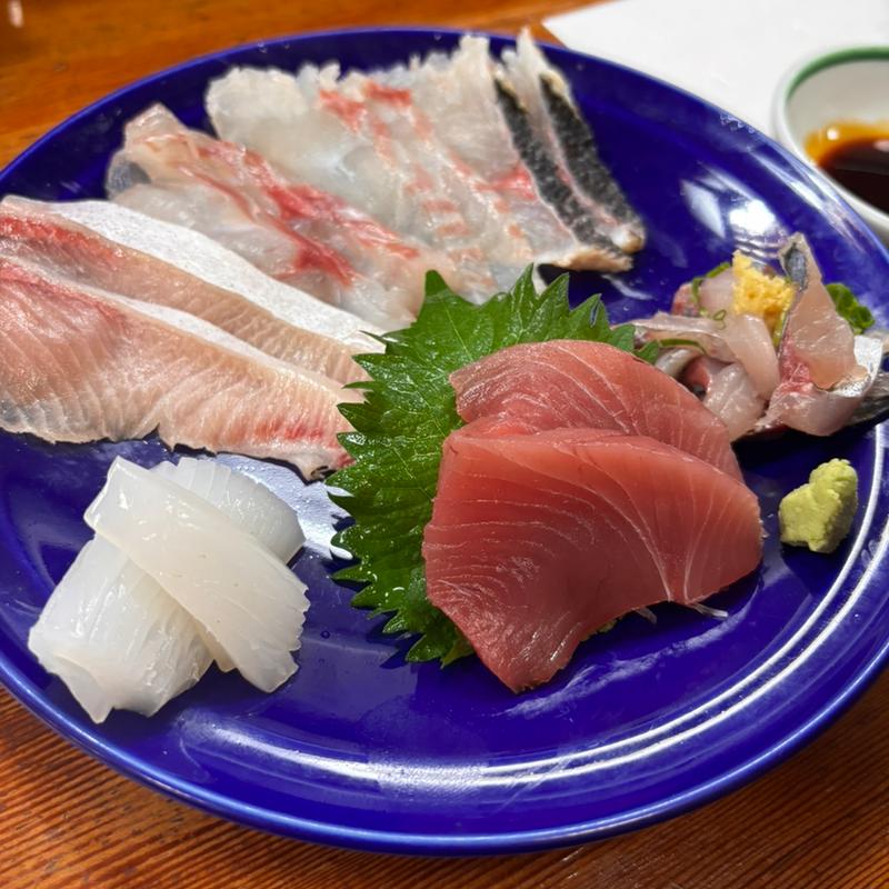 お造り盛り合せ(味どころ　ふくえ )