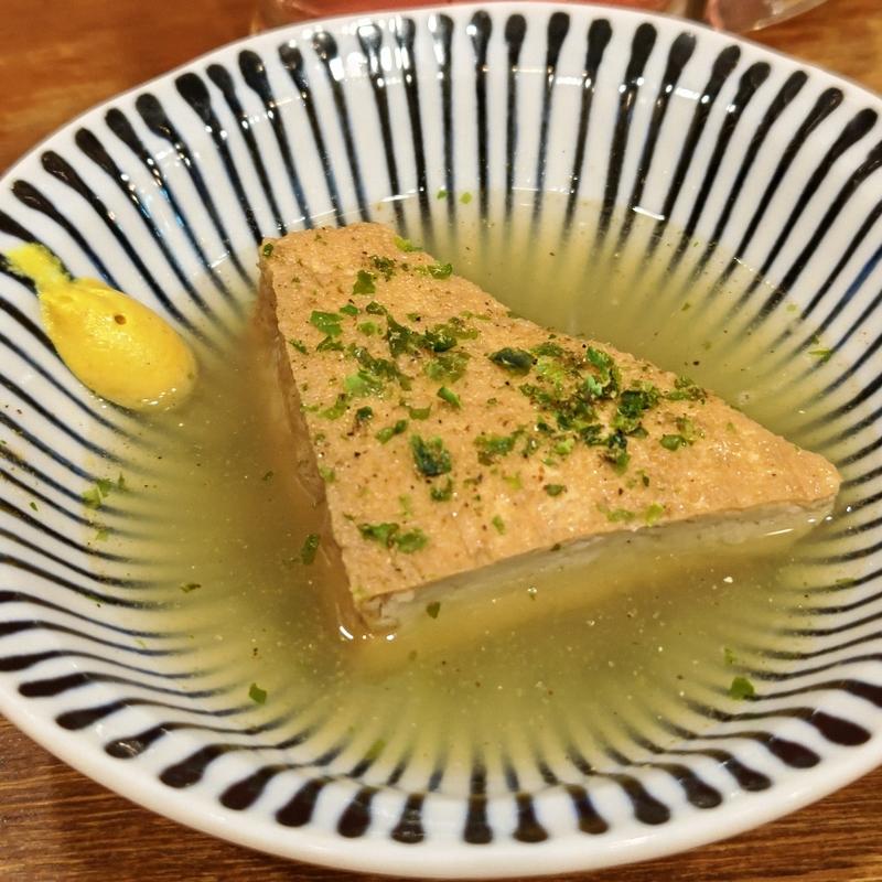 貝出汁おでん 厚揚げ(釣宿酒場マヅメ 野毛本店)