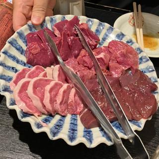 豚もつ網焼き　4種盛り